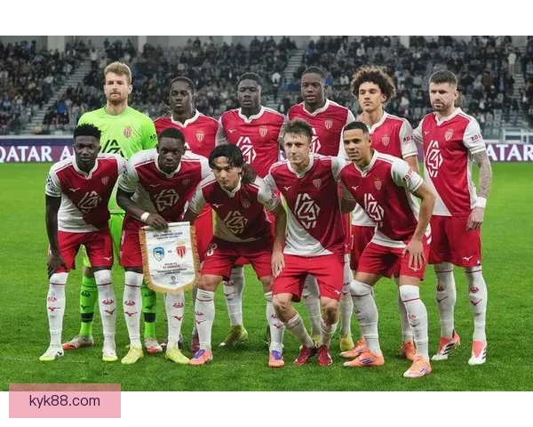 天体预测：利兹与热刺握手言和 曼联遗憾负桑德兰 红蓝大战激战成平